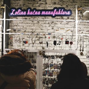 HUSH HUSH market (04)