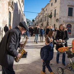 Tradicionalna kolenda ispred dubrovačke gradske vijećnice