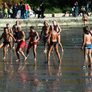 Božićni picigin i nogomet na Bačvicama