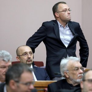 Zlatko Hasanbegović na sjednici Sabora koja je započela čitanjem zajedničke izjave parlamentarnih stranaka o presudi Haškog suda