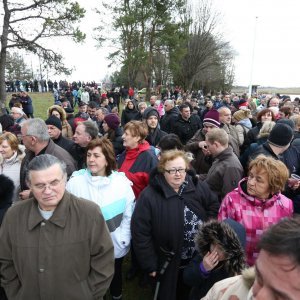 Novogodišnje kupanje u Ogulinu