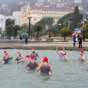 Novogodišnje kupanje u Opatiji