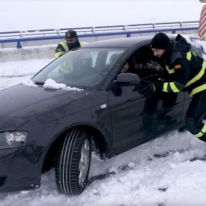 Zaglavljeni automobili u Španjolskoj