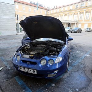 U Rijeci izgorio osobni automobil