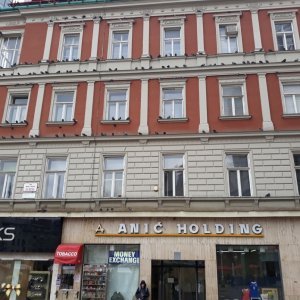 ZAGREB - Trg bana Josipa Jelačića 1