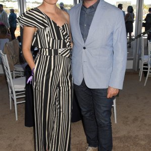 Elizabeth Banks i Max Handelman