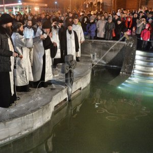 Kupanje u ledenoj vodi povodom Bogojavljenja - Bjelorusija