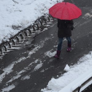 Zagrepčane jutros dočekao bijeli pokrivač