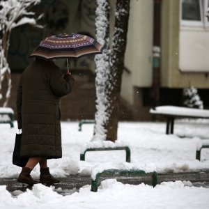 Zagrepčane jutros dočekao bijeli pokrivač