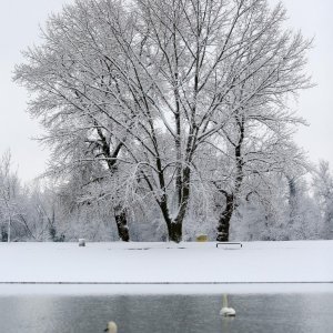 Zagrepčane jutros dočekao bijeli pokrivač