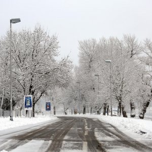 Zagrepčane jutros dočekao bijeli pokrivač