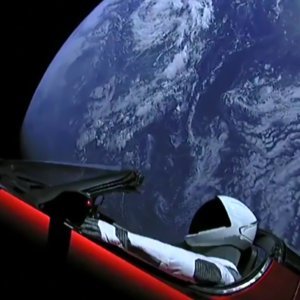 Tesla u svemiru
