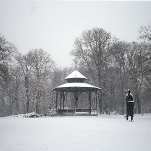 Snježna idila u zagrebačkom parku Tuškanac