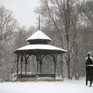 Snježna idila u zagrebačkom parku Tuškanac