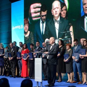 Dvadeset godina Svjetlosti