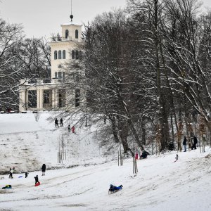 Idilični prizori parka Maksimir prekrivenog snijegom