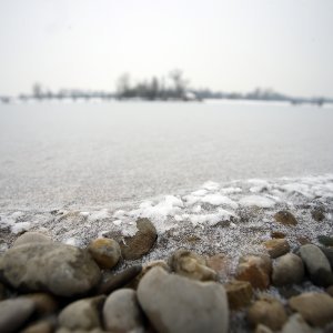 Iznimno niske temperature zaledile su jezero Jarun