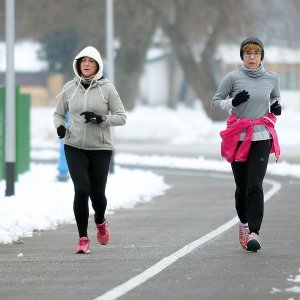 Iznimno niske temperature zaledile su jezero Jarun