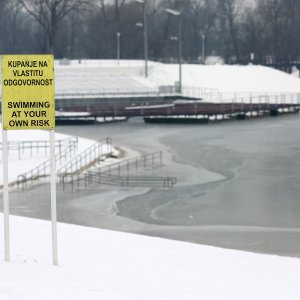 Zimska idila uz zaleđeno jezero Bundek