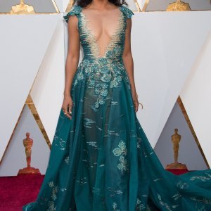 Betty Gabriel u couture haljini s potpisom Tonyja Warda