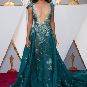 Betty Gabriel u couture haljini s potpisom Tonyja Warda