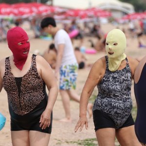 'Facekini' - bikini za glavu na kineskoj plaži