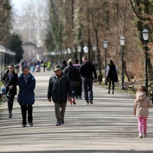 Sunčano poslijepodne u parku Maksimir