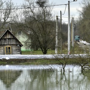 Hrvatska vojska postavlja zečje nasipe