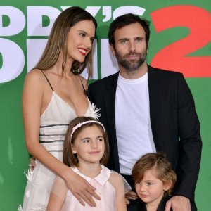 Alessandra Ambrosio i Jamie Mazur s djecom