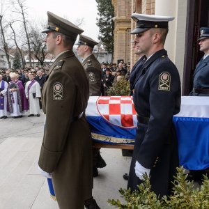 Pogreb stožernog generala Petra Stipetića