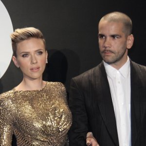 Scarlett Johansson i Romain Dauriac