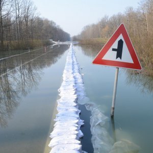 Zatvorena cesta Sisak-Popovača