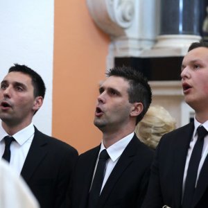Andrej Plenković na hvarskoj procesiji 'Za križen'