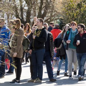 Osijek: Brojne obitelji na Uskrsni ponedjeljak posjetile Zoološki vrt