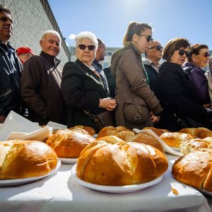 Šibenik: Tradicionalni Uskrsni doručak na Trgu Petra Šubića