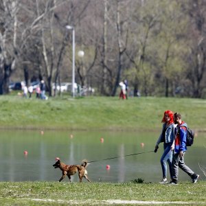 Vruća nedjelja na Jarunu