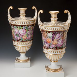 Par vaza s poklopcima i cvjetnim uzorkom, 1780.-1796.