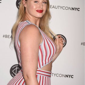 Iskra Lawrence