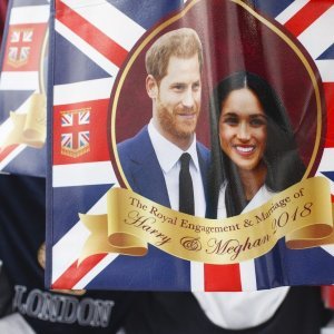 Suveniri za kraljevsko vjenčanje Meghan Markle i princa Harryja