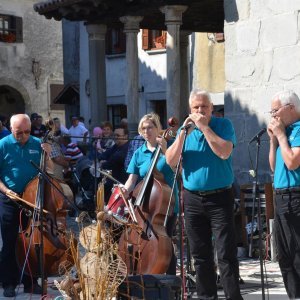 Okupljanje ljubitelja usne harmonike