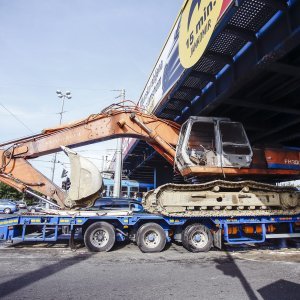 Šleper zapeo ispod nadvožnjaka u Držićevoj