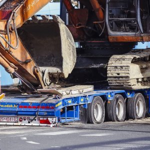 Šleper zapeo ispod nadvožnjaka u Držićevoj