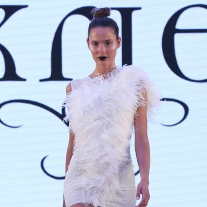 Revija Krie Designa na Arab Fashion Weeku