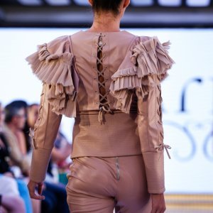 Revija Krie Designa na Arab Fashion Weeku