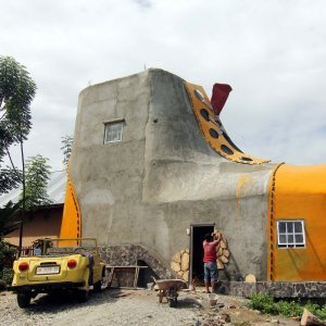 Dom u obliku cipele u Indoneziji