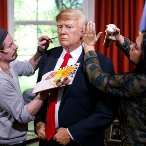 Predmeti vezani uz Donalda Trumpa