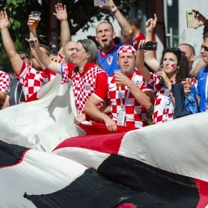 Navijači u gradu prije utakmice Hrvatska - Argentina