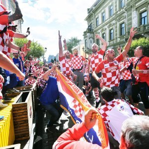Navijači u gradu prije utakmice Hrvatska - Argentina