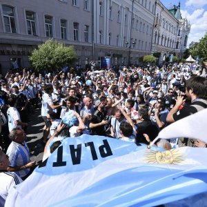 Navijači u gradu prije utakmice Hrvatska - Argentina