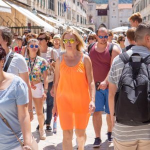 Dubrovnik: Atraktivna moda na Stradunu